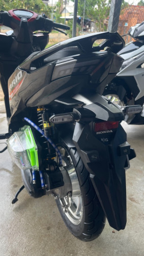 Vario 024 ក្រដាស់ពន្ន មានគ្រឿងលេងច្រើន ប្រញាប់លុយ