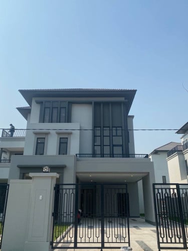 Villa Queen បុរីជីបម៉ុង6A ផ្ទះថ្មី100% តម្លៃក្រោមទីផ្សារ នៅលើផ្លូវធំ23m