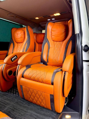 Volkswagen Caravelle VIP តម្លៃពិសេស