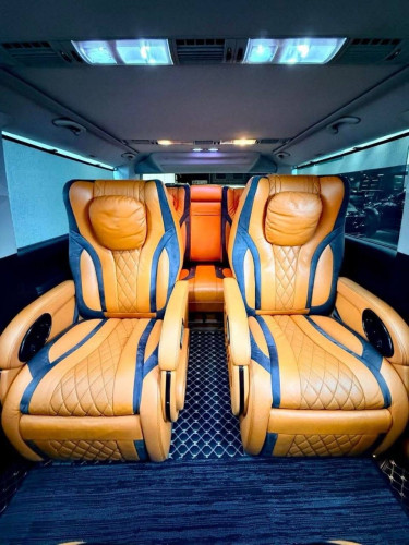 Volkswagen Caravelle VIP តម្លៃពិសេស