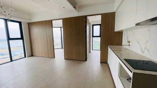 Vue Aston condominium /3bedrooms unit available for sale