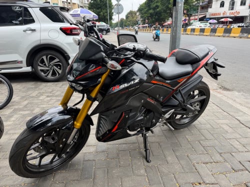 Yamaha M-Slaz 2018