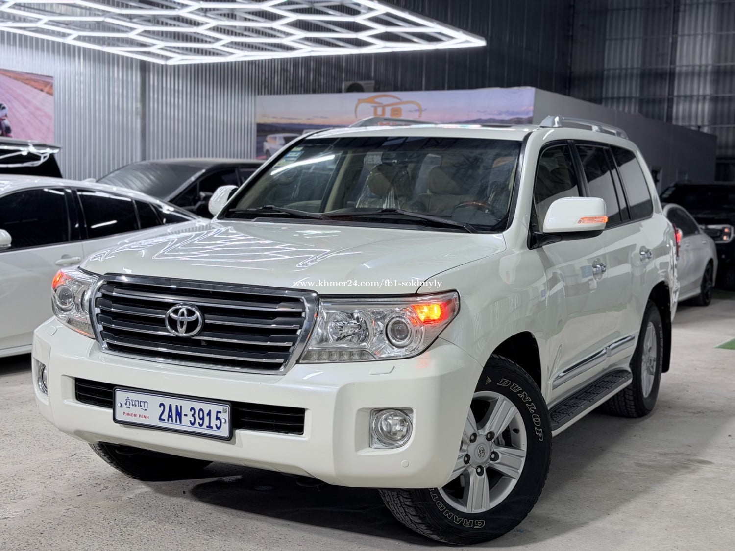 2013 Toyota Land Cruiser Full Option ទើបរៀបចំហើយ