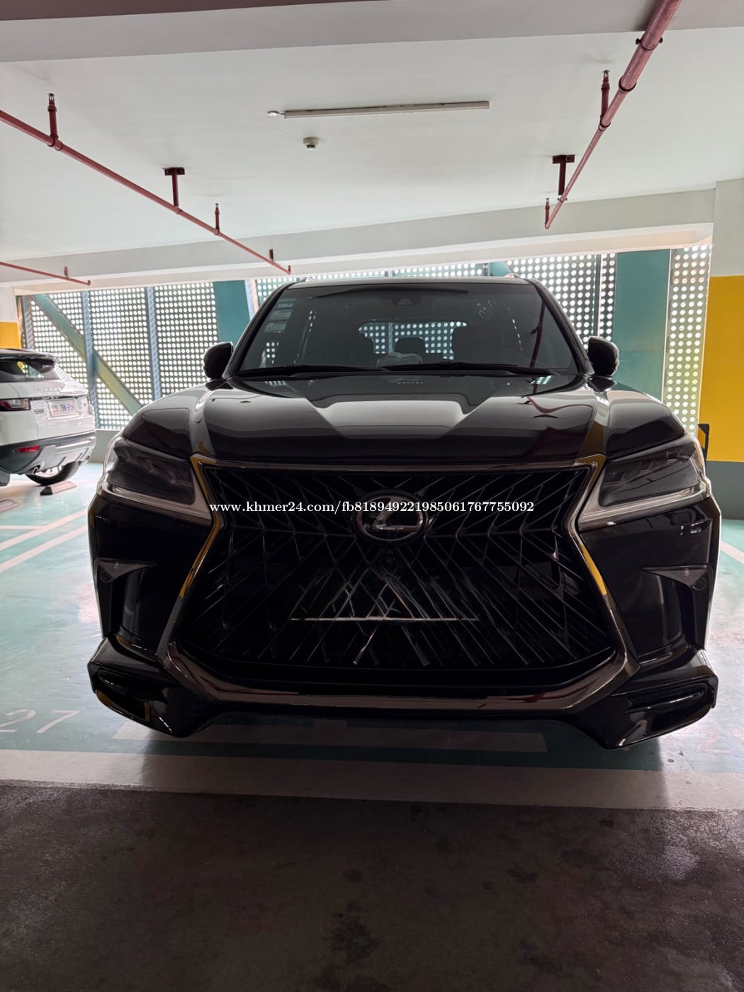 2020 LX570 Black Edition S