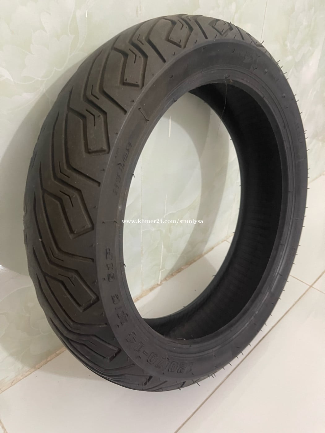 Resell សំបកកងក្រោយ Yamaha Aerox 2X$ ចរចារបានLocation PP