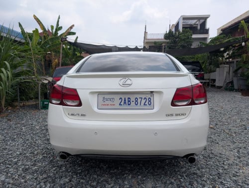 ម្ចាស់ដេីមឡានស្អាតហេីយនៅថ្មី