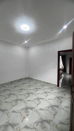 បន្ទប់ជួល