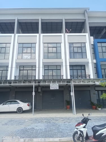 ផ្ទះសម្រាប់លក់ នៅ ព្រែកជ្រៃ ខណ្ឌ ដង្កោ