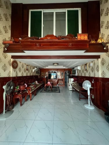 ផ្ទះសំរាប់លក់ ទីតាំងនៅទល់មុខសួនសុបិនចំការព្រីង