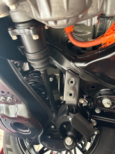 我們有買賣和出租高級汽車 聯絡電話：017899168