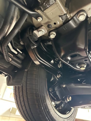 我們有買賣和出租高級汽車 聯絡電話：017899168