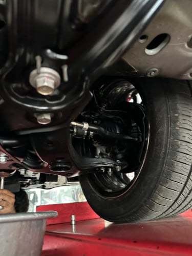 我們有買賣和出租高級汽車 聯絡電話：017899168