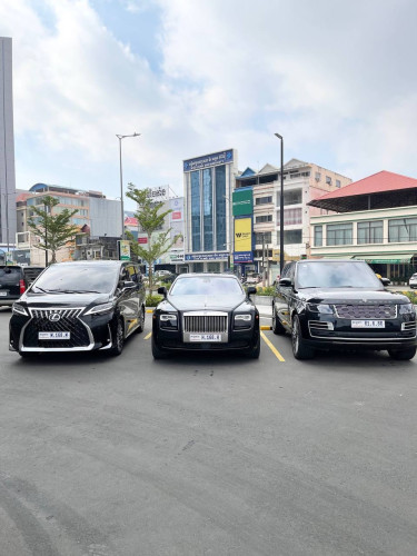 我們有買賣和出租高級汽車 聯絡電話: 017899168