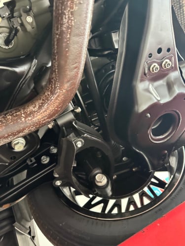 我們有買賣和出租高級汽車 聯絡電話： 017899168