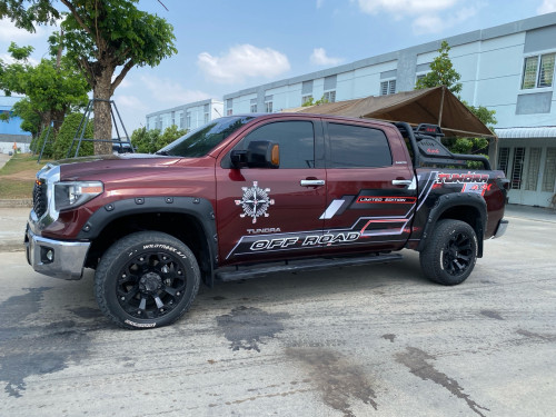 លក់​តម្លៃ​ 17500$ ឆ្នាំ​ 07 ឡេីង​ 21 បុង​1 ឡាយ​សិន​ហើយ​