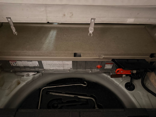 ស្លាកលេខ 2013” Prius V Full 5” សកាំមៃក្នុងលឿង មូលស្អាតល្អ ម្ចាស់ដើម