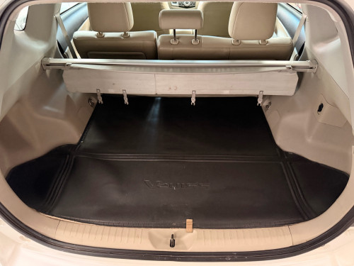 ស្លាកលេខ 2013” Prius V Full 5” សកាំមៃក្នុងលឿង មូលស្អាតល្អ ម្ចាស់ដើម