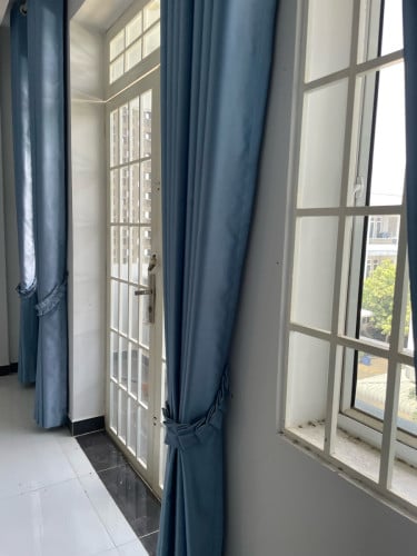 ផ្ទះ​ បូរី​  កំពង់៣ជាន់​ 5 បន្ទប់​ទឹក​ 4បន្ទប់​គេង