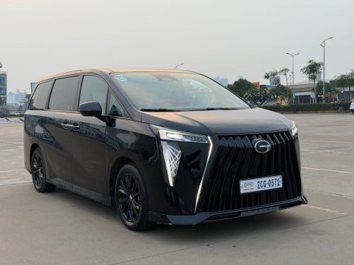 ឡាន 6 កៅអី VIP