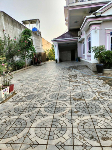 别墅出租,8间卧室，9间浴室,包含所有建材