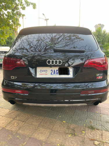 ចង់លក់ឡានAudi Q7 S-line 2007ម៉ាស៊ីនម៉ាស៊ុត ឡានជិះធ្វើការ