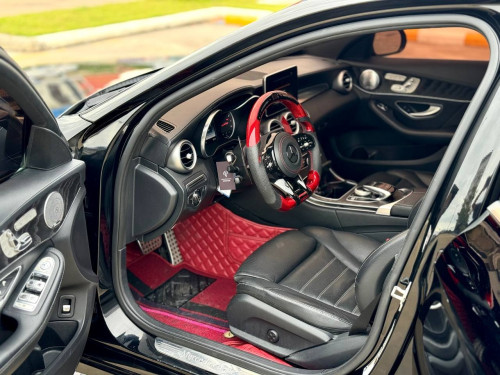 ឡានស្អាត C300  amg