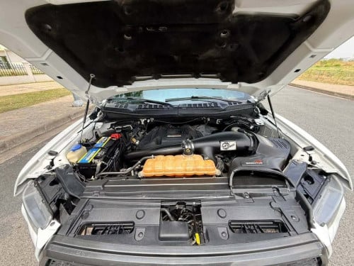 ស្តុកថ្មី Ford F-150 Raptor 2018 Full option USA ឡានស្អាត អត់មានបុកប៉ះ អត់ច្រេស តម្លៃល្អ