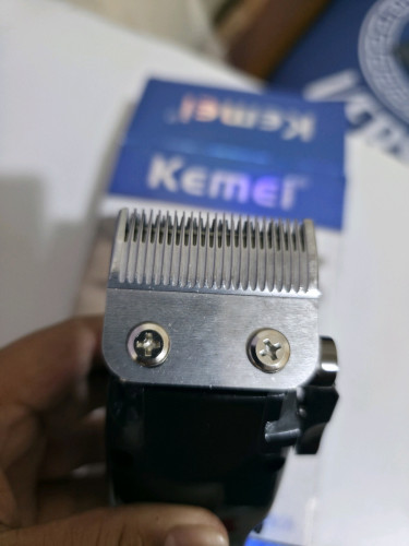 ម៉ាស៊ីនកាត់លក់ Kemei