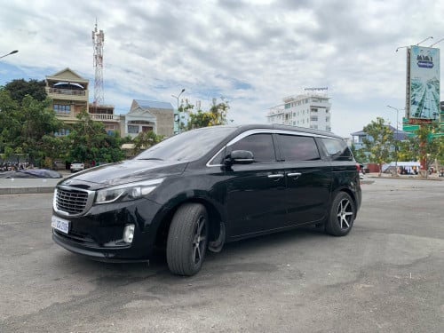 ឡានលក់ KIA Carnival 2015. 2.2