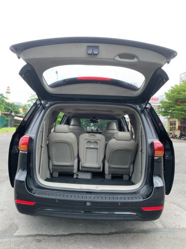 ឡានលក់ KIA Carnival 2015. 2.2