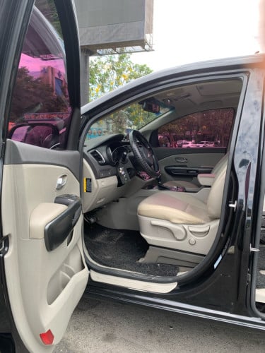 ឡានលក់ KIA Carnival 2015. 2.2