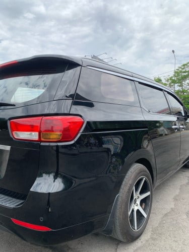 ឡានលក់ KIA Carnival 2015. 2.2