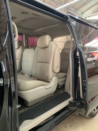 ឡានលក់ KIA Carnival 2015. 2.2