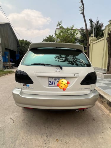 ឡានលក់ Lexus RX300 ឆ្នាំ00 ប៉ុង2 ( ដាក់ប៉ុង1 ហើយ ))