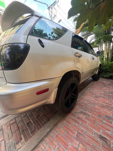 ឡានលក់ Lexus RX300 ឆ្នាំ00 ប៉ុង2 ( ដាក់ប៉ុង1 ហើយ ))