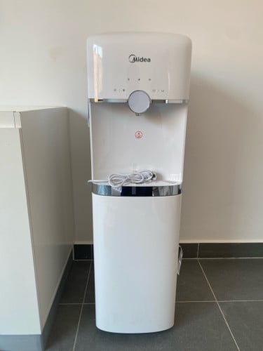 ម៉ាសុីនចម្រោះទឹក Midea