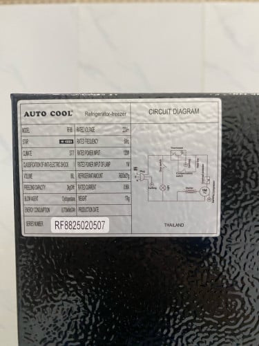 ទូរទឹកកកRF88(ថ្មី)