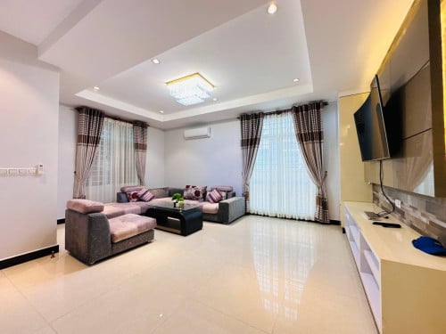 វីឡាសំរាប់ជួលនៅក្នុងបុរីអង្គរភ្នំពេញ / Single Villa for Rent at Borey Angkaor Phnom Penh