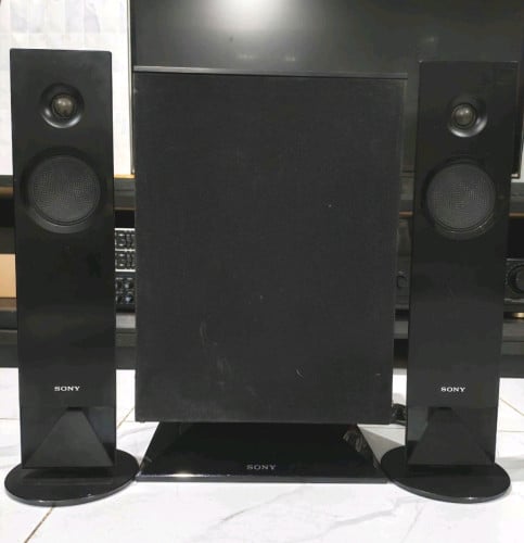 លក់ឈុតសាប់ Sony និង Front Speaker Sony នៅថ្មី 99%.
