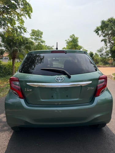 លក់Toyota Vizt 2015