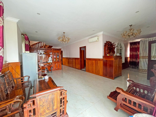 🏘 ផ្ទះវីឡា នៅជិតរមណីយដ្ឋានកៀនស្វាយ ត្រូវការលក់បន្ទាន់ខ្លាំង