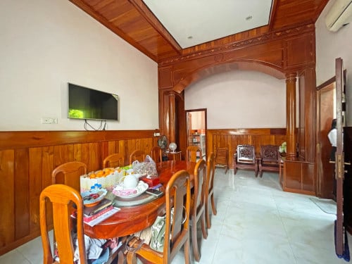 🏘 ផ្ទះវីឡា នៅជិតរមណីយដ្ឋានកៀនស្វាយ ត្រូវការលក់បន្ទាន់ខ្លាំង