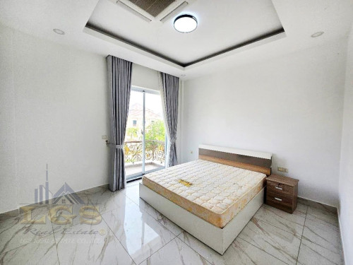 🏠វីឡាឃ្វីនកែង 2ជាប់គ្នា សម្រាប់ជួល | Queen Villa Corner 2Flat for Rent
