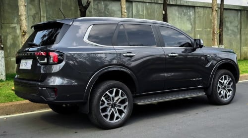 🔥FordEverest 2024កាន់💰20000$💸ដកឡានភ្លាមបង់រំលស់ជាមួយឃ្លាំងផ្ទាល់