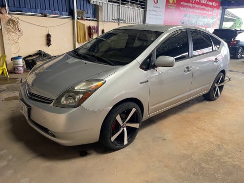 🚔 ឃ្លាំងលក់រថយន្ត សេម អូតូ ខា💰មានសេវាកម្មបង់រំលស់100% បង់120$-250$🚗Toyota  Prius 2006 full option