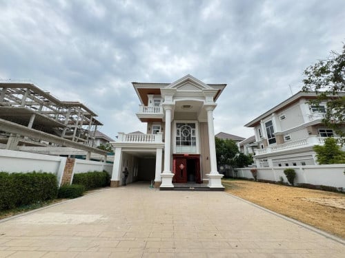 វីឡាព្រីនសម្រាប់ជួល | Villa Prince B Rent in borey Penghout Beoung Snor