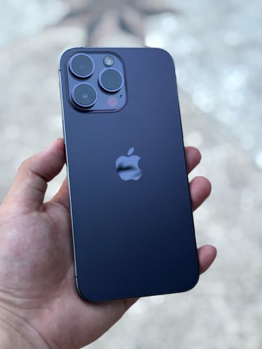 14pro LL 256GB ប្រើ eSIM