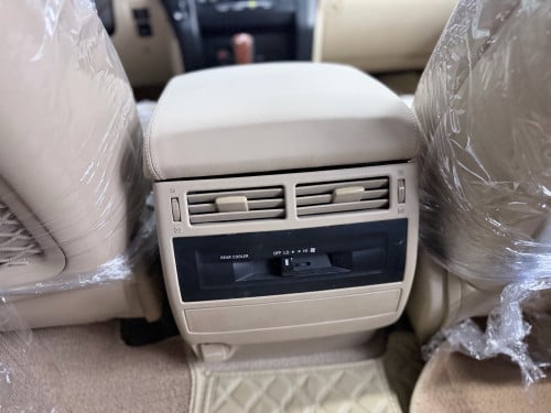 2013 Toyota Land Cruiser Full Option ទើបរៀបចំហើយ