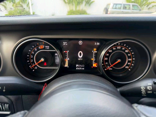 2018 Jeep Wrangler Sport S ពណ៌ស៊ីម៉ង់