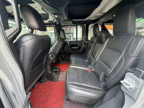 2018 Jeep Wrangler Sport S ពណ៌ស៊ីម៉ង់